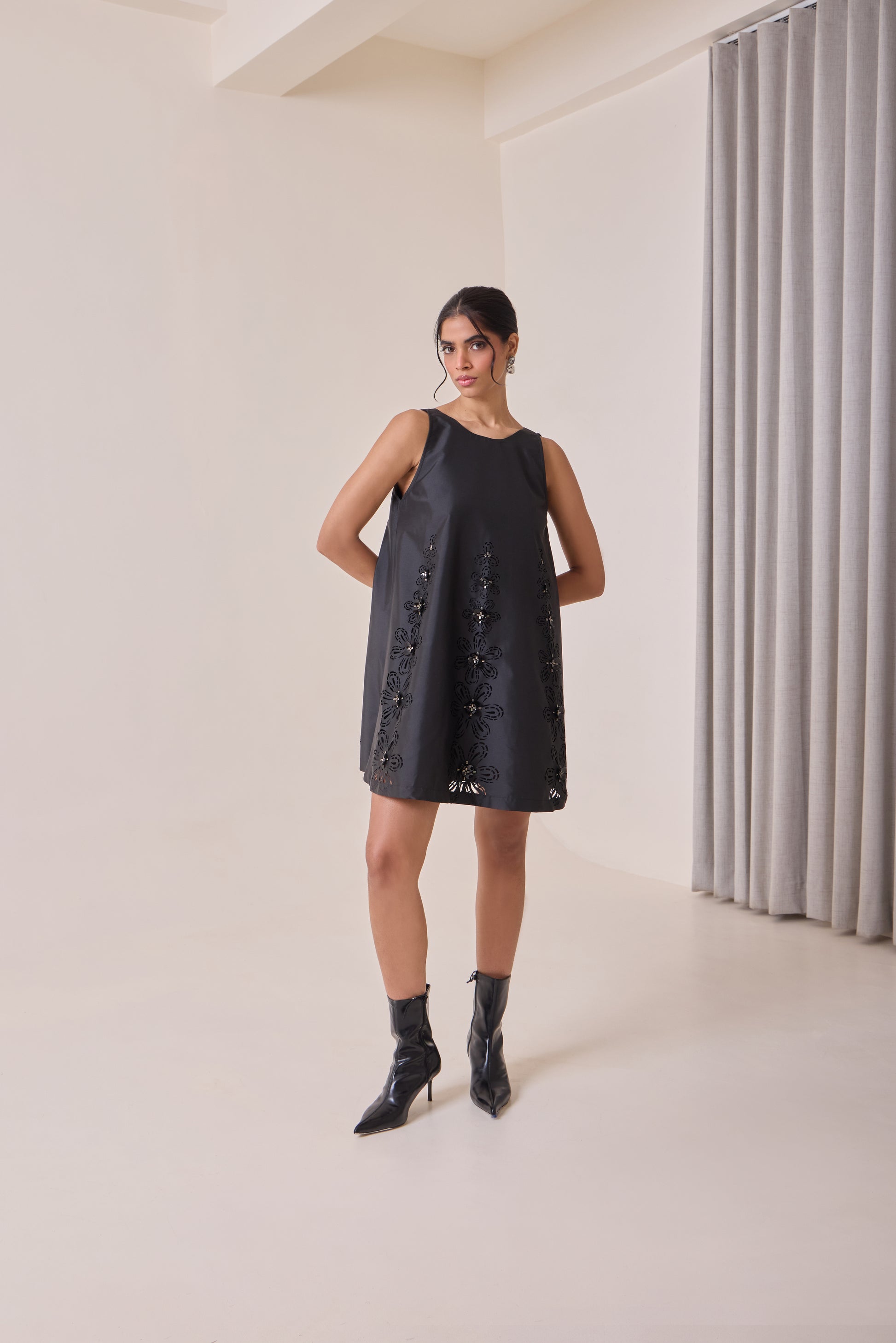 Noir Art-Cut Shift Dress