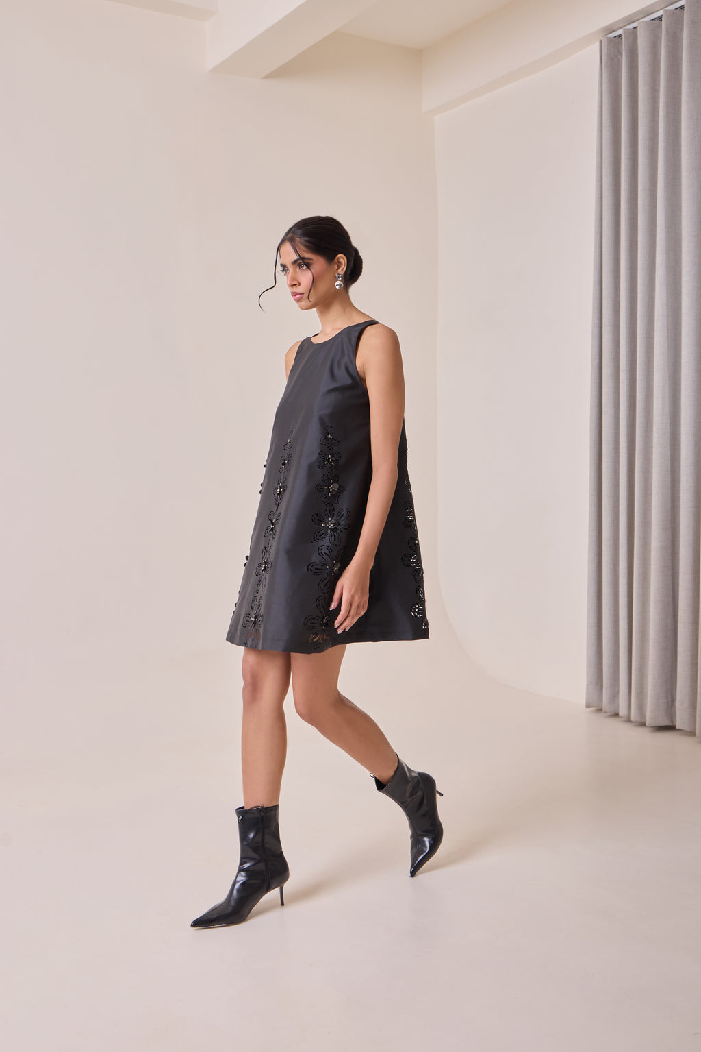 Noir Art-Cut Shift Dress