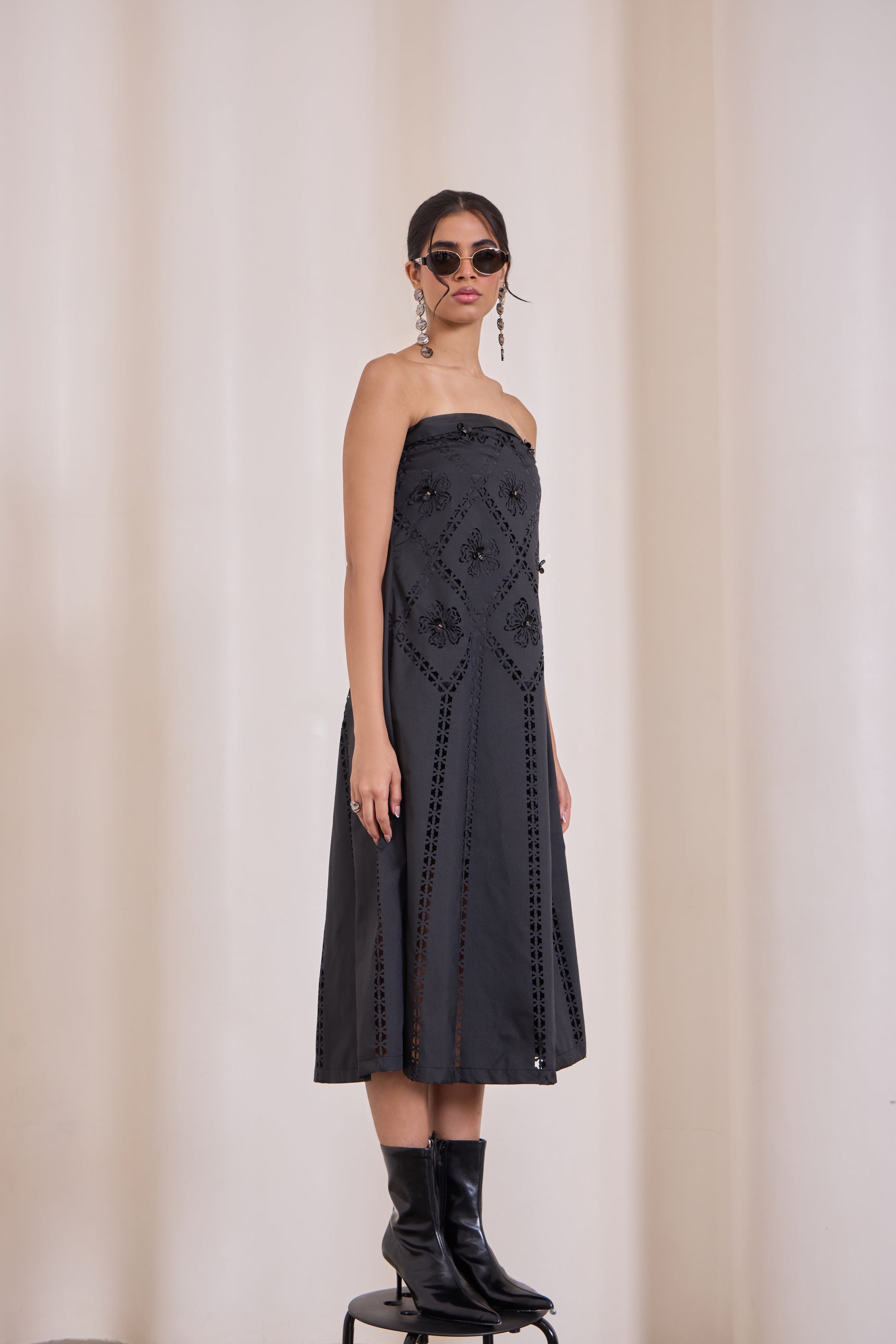 Noir Art-Cut Tube Dress