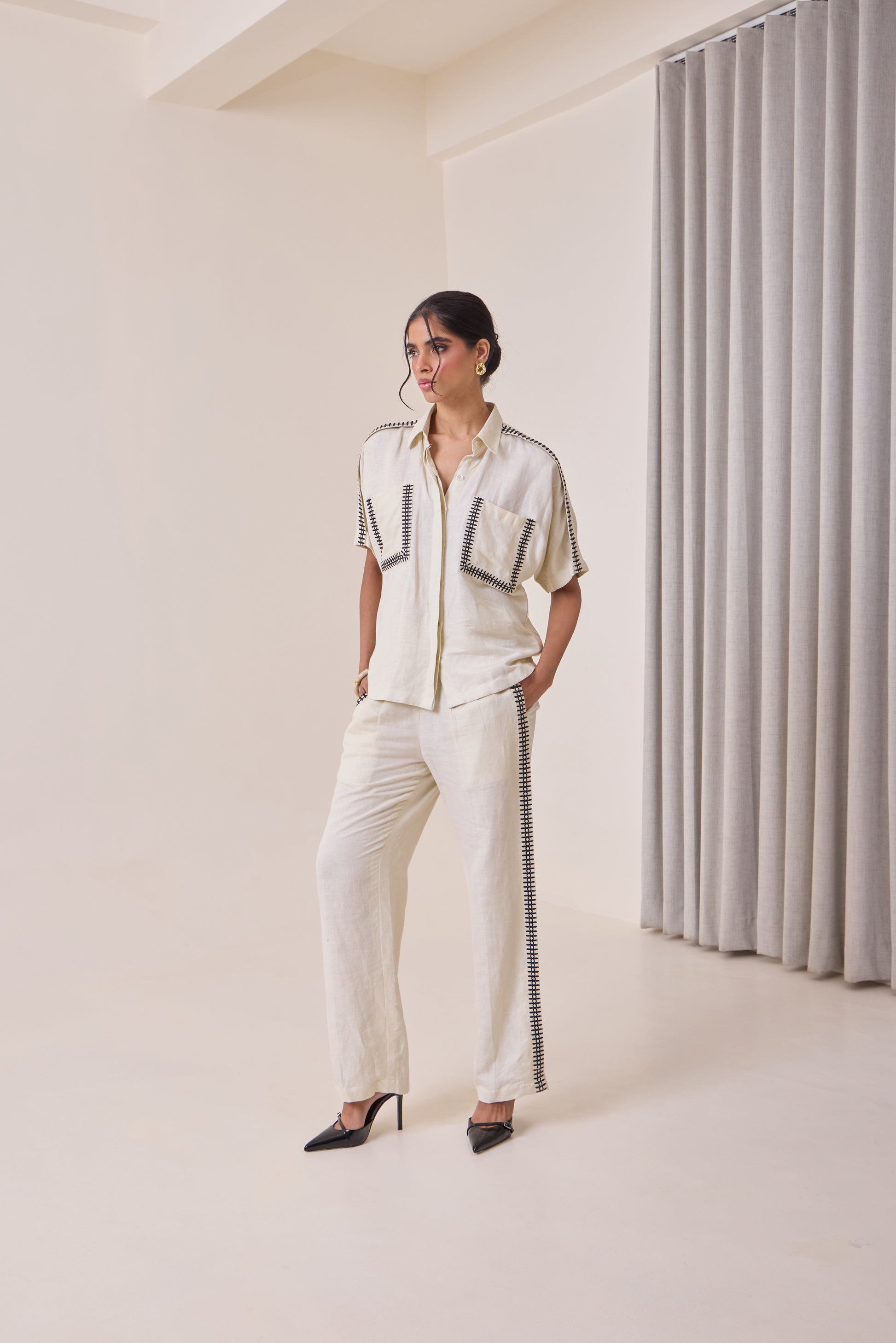 Linen Thread-Work Shirt